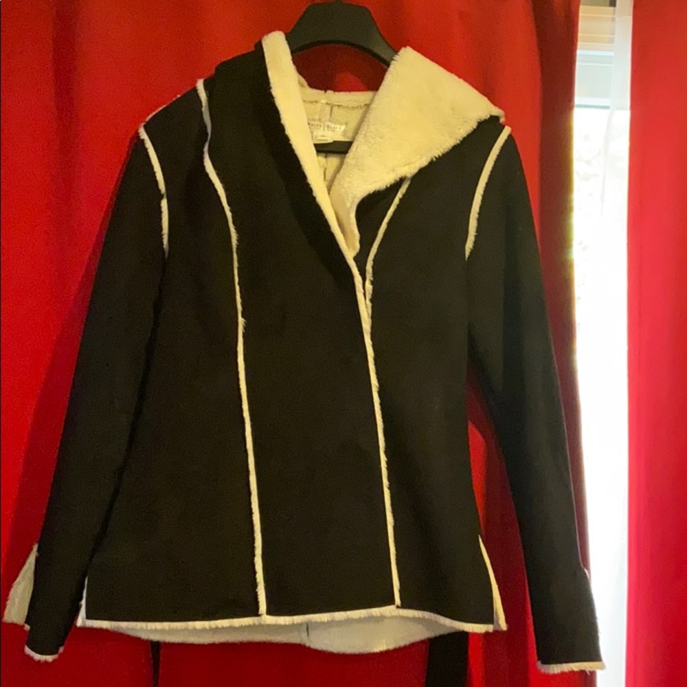 White House/Black Market black and white jacket.